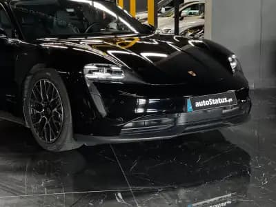 Vendo Porsche Taycan 2023 - 74990 EUR, 35900 km - AUTO.MOTO.pt