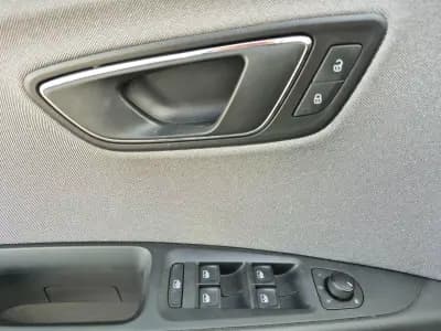 Sell SEAT Leon 2019 - 15900 EUR, 90147 km - AUTO.MOTO.pt