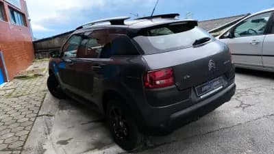 Sell Citroën C4 Cactus 2015 - 10500 EUR, 161000 km - AUTO.MOTO.pt
