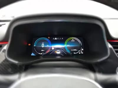 Vendo Renault Arkana 2021 - 23250 EUR, 52400 km - AUTO.MOTO.pt