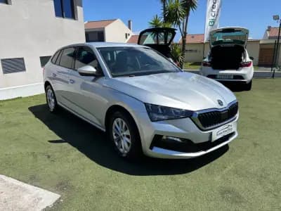 Vendo Skoda Scala 2023 - 23490 EUR, 53901 km - AUTO.MOTO.pt
