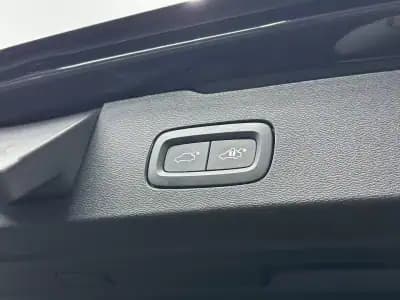 Vendo Volvo V60 2023 - 38500 EUR, 60000 km - AUTO.MOTO.pt