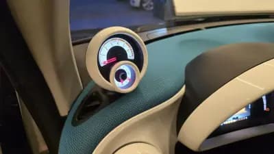 Vendo Smart Fortwo Cabrio 2014 - 8900 EUR, 145888 km - AUTO.MOTO.pt