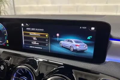 Vendo Mercedes-Benz A 250 Limousine 2022 - 31950 EUR, 32438 km - AUTO.MOTO.pt