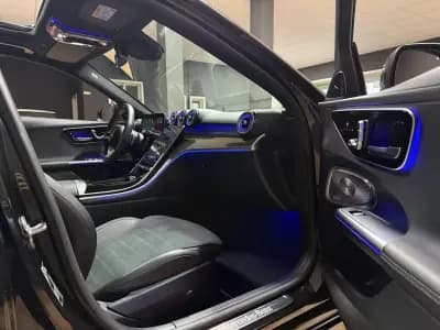 Vendo Mercedes-Benz C 300e 2024 - 55990 EUR, 27748 km - AUTO.MOTO.pt