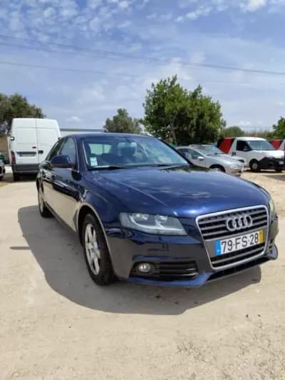 Vendo Audi A4 2008 - 7980 EUR, 347650 km - AUTO.MOTO.pt