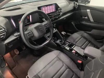 Vendo Citroën C4 2023 - 21500 EUR, 14397 km - AUTO.MOTO.pt