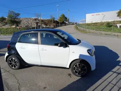 Vendo Smart ForFour 2016 - 10500 EUR, 66000 km - AUTO.MOTO.pt