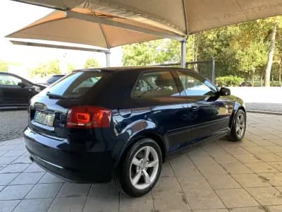 Vendo Audi A3 2010 - 9950 EUR, 211717 km - AUTO.MOTO.pt