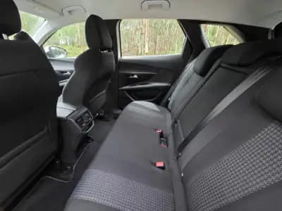 Vendo Peugeot 3008 2021 - 21900 EUR, 148000 km - AUTO.MOTO.pt