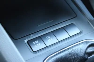 Sell Volkswagen Golf Variant 2008 - 6500 EUR, 199575 km - AUTO.MOTO.pt