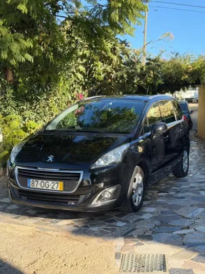 Sell Peugeot 5008 2014 - 12900 EUR, 177970 km - AUTO.MOTO.pt