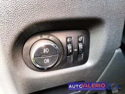 Vendo Opel Corsa 2013 - 7950 EUR, 74650 km - AUTO.MOTO.pt