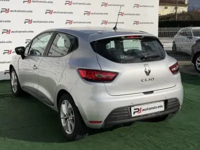 Sell Renault Clio 2018 - 10990 EUR, 95000 km - AUTO.MOTO.pt