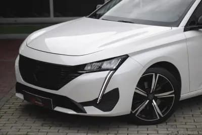 Vendo Peugeot 308 2022 - 22900 EUR, 133639 km - AUTO.MOTO.pt