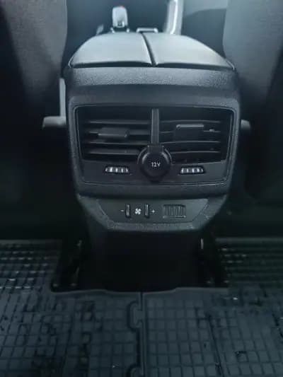 Vendo Peugeot 5008 2021 - 19900 EUR, 128209 km - AUTO.MOTO.pt