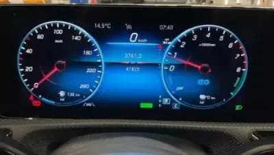 Vendo Mercedes-Benz A 250 Limousine 2022 - 28990 EUR, 41825 km - AUTO.MOTO.pt