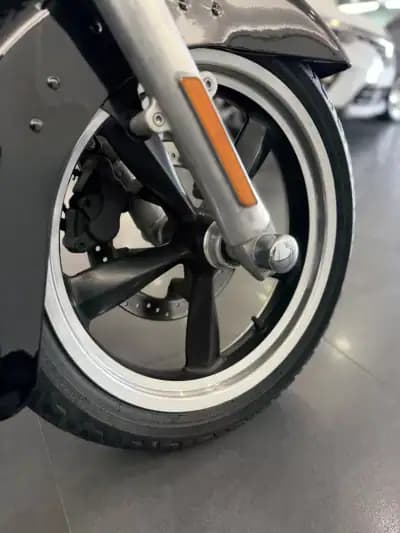 Vendo mota Harley-Davidson Dyna Low Rider S 2012 - 13000 EUR, 41000 km - AUTO.MOTO.pt