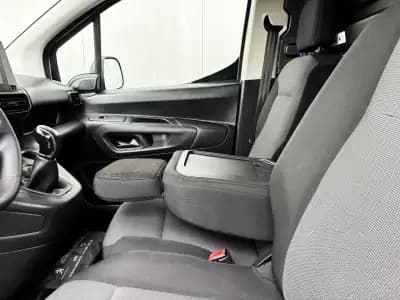 Vendo Peugeot Partner 2020 - 13990 EUR, 135000 km - AUTO.MOTO.pt