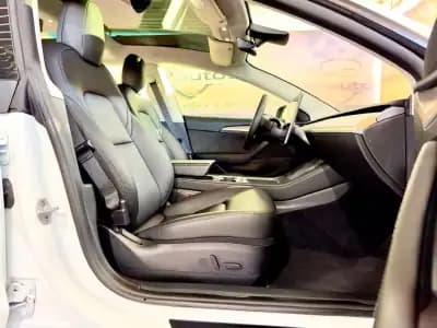 Vendo Tesla Model 3 2022 - 39900 EUR, 40060 km - AUTO.MOTO.pt