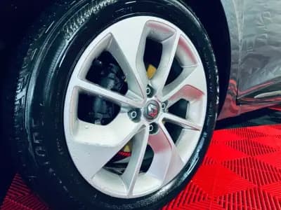 Vendo Renault Clio 2017 - 13990 EUR, 104061 km - AUTO.MOTO.pt