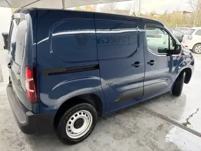 Sell Citroën Berlingo 2020 - 11500 EUR, 173967 km - AUTO.MOTO.pt