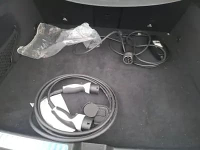 Vendo Mercedes-Benz GLC 300 2022 - 48990 EUR, 51478 km - AUTO.MOTO.pt