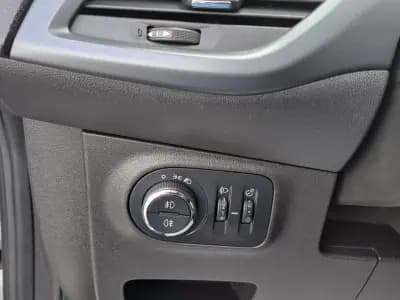 Sell Opel Corsa 2017 - 12900 EUR, 88000 km - AUTO.MOTO.pt