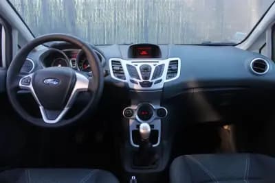 Sell Ford Fiesta 2009 - 5990 EUR, 180000 km - AUTO.MOTO.pt