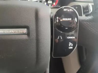 Vendo Land Rover Range Rover Velar 2018 - 34450 EUR, 154350 km - AUTO.MOTO.pt