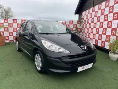 Vendo Peugeot 207 2009 - 5990 EUR, 180168 km - AUTO.MOTO.pt