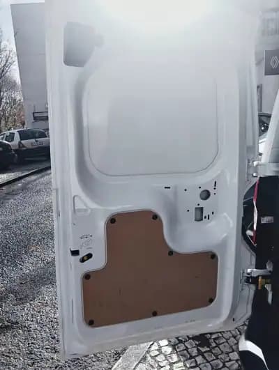 Sell Ford Transit Courier 2020 - 10990 EUR, 129167 km - AUTO.MOTO.pt