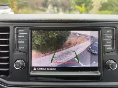 Vendo Volkswagen Crafter 2019 - 17980 EUR, 250000 km - AUTO.MOTO.pt