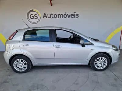 Sell Fiat Punto 2014 - 5750 EUR, 175000 km - AUTO.MOTO.pt