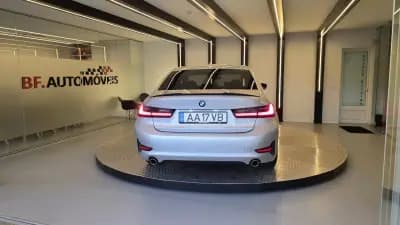 Sell BMW 318 2020 - 21500 EUR, 264805 km - AUTO.MOTO.pt