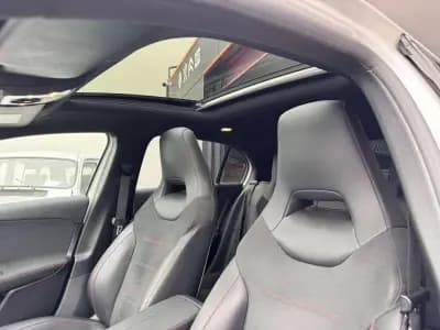 Sell Mercedes-Benz A 180 2018 - 22990 EUR, 174000 km - AUTO.MOTO.pt