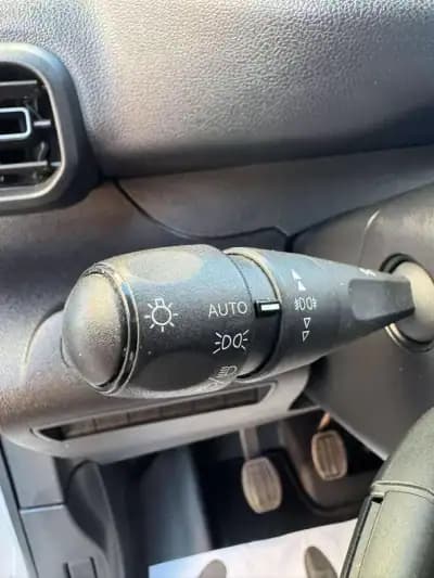 Vendo Peugeot Partner 2022 - 13900 EUR, 118623 km - AUTO.MOTO.pt