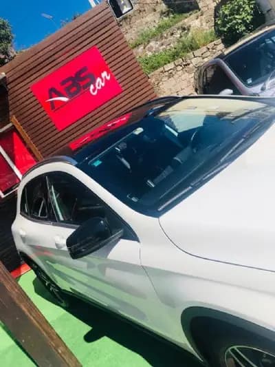 Sell Mercedes-Benz GLA 200 2014 - 20000 EUR, 200000 km - AUTO.MOTO.pt