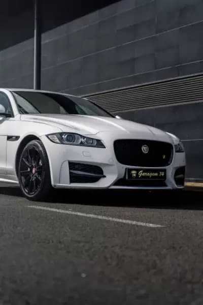 Vendo Jaguar XF 2017 - 24990 EUR, 145800 km - AUTO.MOTO.pt