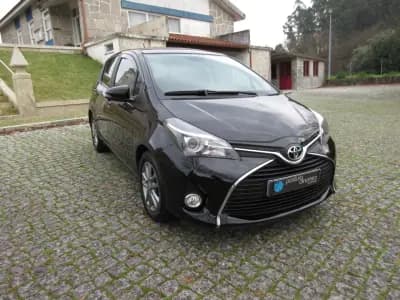 Vendo Toyota Yaris 2016 - 12990 EUR, 151000 km - AUTO.MOTO.pt