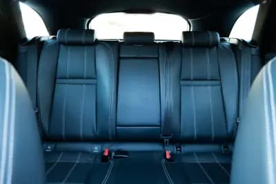 Vendo Land Rover Range Rover Velar 2019 - 52900 EUR, 115000 km - AUTO.MOTO.pt