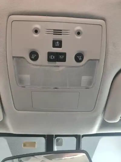 Vendo Lexus IS 300H 2013 - 19990 EUR, 170000 km - AUTO.MOTO.pt