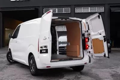 Vendo Citroën Jumpy 2017 - 15900 EUR, 145325 km - AUTO.MOTO.pt