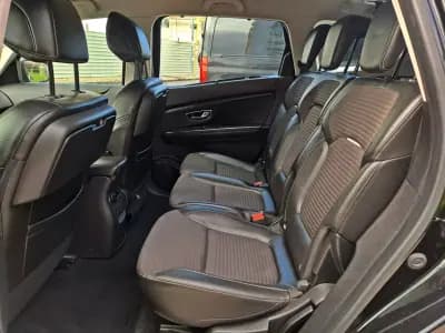 Vendo Renault Grand Scénic 2017 - 13990 EUR, 140000 km - AUTO.MOTO.pt