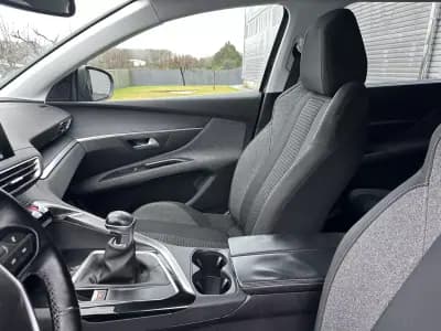 Sell Peugeot 5008 2018 - 14900 EUR, 140000 km - AUTO.MOTO.pt