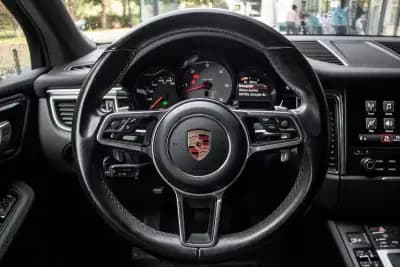 Vendo Porsche Macan 2018 - 59990 EUR, 99798 km - AUTO.MOTO.pt