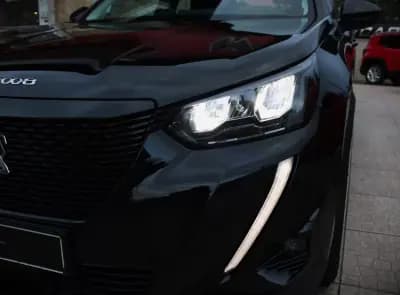 Vendo Peugeot e-2008 2020 - 19450 EUR, 41900 km - AUTO.MOTO.pt