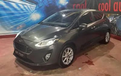 Vendo Ford Fiesta 2021 - 13999 EUR, 80000 km - AUTO.MOTO.pt