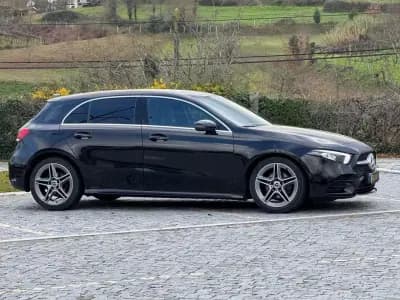 Vendo Mercedes-Benz A 180 2019 - 25999 EUR, 100000 km - AUTO.MOTO.pt