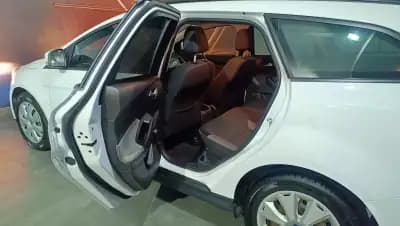 Vendo Ford Focus 2014 - 8900 EUR, 124734 km - AUTO.MOTO.pt